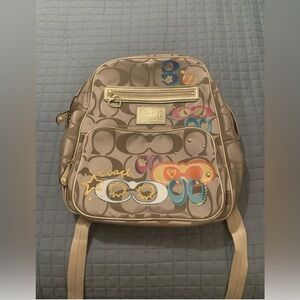 New!! Coach Pop C Appliqué Jacquard Beige Gold Multicolor Logo Accent Backpack